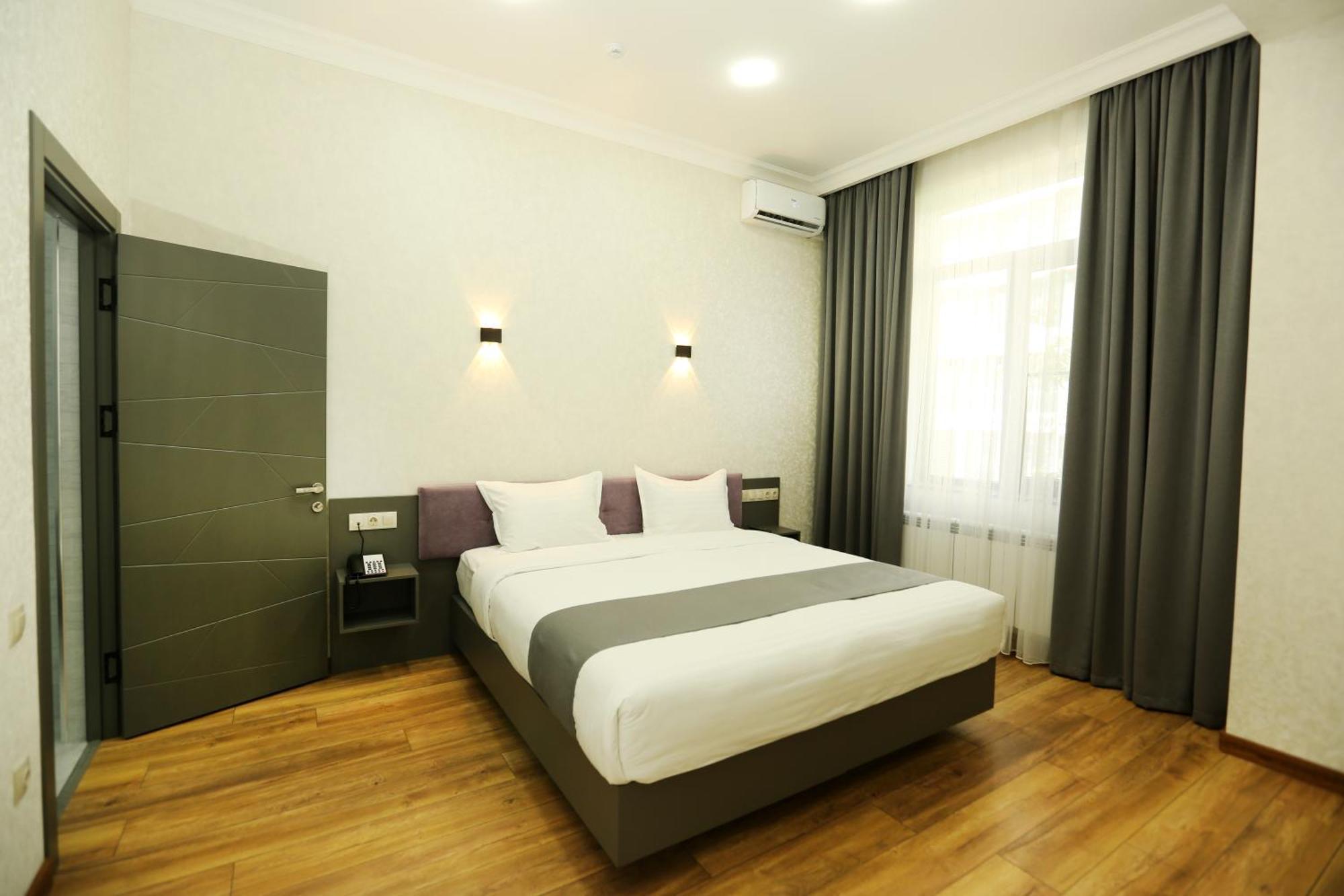 Parklane Hotel Ташкент Экстерьер фото